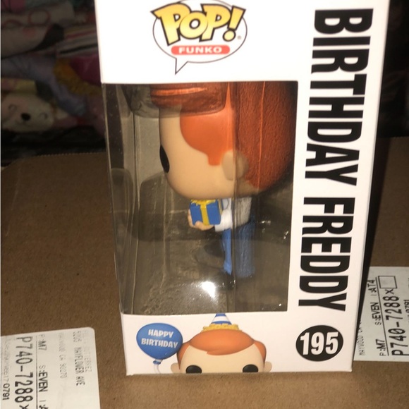 Birthday Freddy #195 funko pop - Picture 2 of 6